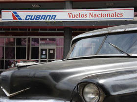 Oficina de venta de pasajes de Cubana de Aviación, en La Habana. (EER) Oficina de venta de pasajes de Cubana de Aviación, en La Habana