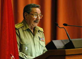 Raúl Castro en la clausura del XIX Congreso de la CTC