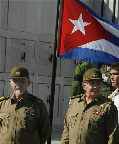 fidel-y-ra-l-castro-homenajean-a-sergio-del-valle-noticias-cuba