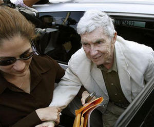 Luis Posada Carriles llega a Miami