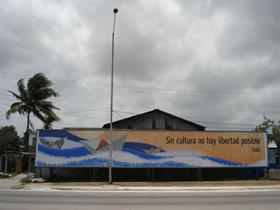 Un cartel en La Habana. (EER)