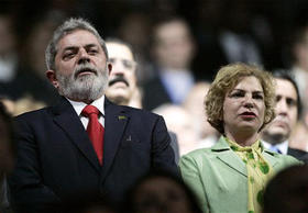 El presidente brasileño Lula da Silva y su esposa, durante la apertura de los Juegos