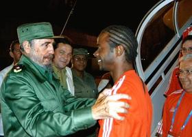 Recibimiento de Castro al atleta Iván Pedroso