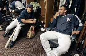 El catcher Iván Rodríguez y Carlos Guillén, durante un entrenamiento de los Tigres