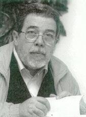 El escritor Manuel Díaz Martínez