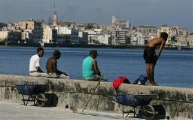 La Habana: Castro en cama y la gente como siempre