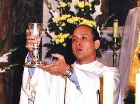 El padre Olbier Hernández