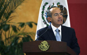 El presidente mexicano Felipe Calderón, durante una conferencia en Los Pinos