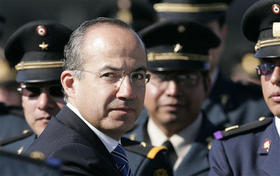El presidente mexicano Felipe Calderón, durante una ceremonia por el Día de las Fuerzas Armadas