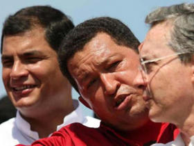 Rafael Correa, Hugo Chávez y Álvaro Uribe, en una imagen de archivo