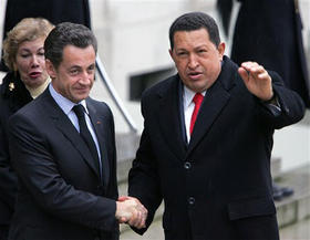Los presidentes Hugo Chávez, de Venezuela, y Nicolas Sarkozy, de Francia. (AP) Los presidentes Hugo Chávez, de Venezuela, y Nicolas Sarkozy, de Francia. (AP)