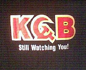'KGB: ¡Te sigue vigilando!'