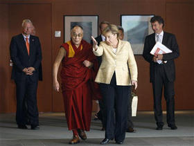 Merkel y el Dalai Lama