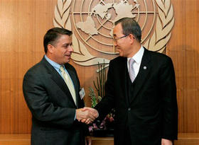 El canciller Felipe Pérez Roque, junto al secretario general de la ONU, Ban Ki-Moon