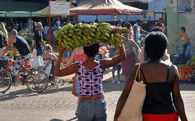 Un mercado agropecuario en La Habana