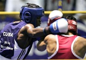 El boxeador Guillermo Rigondeaux (izq.) alcanzó medalla de oro en los 54 kg.