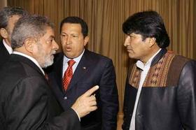 Los presidentes Lula da Silva (Brasil), Hugo Chávez (Venezuela) y Evo Morales (Bolivia)