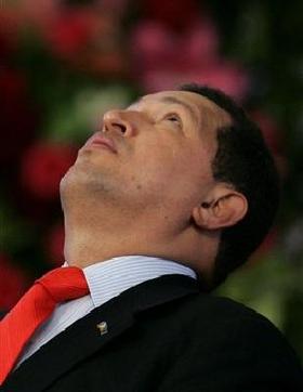 El presidente venezolano Hugo Chávez, durante su visita a Londres. (AP) El presidente venezolano Hugo Chávez, durante su visita a Londres