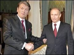 El presidente de Ucrania, Víctor Yushchenko, y el de Rusia, Vladimir Putin