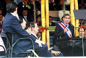 El presidente Oscar Arias en la ceremonia de traspaso de poder