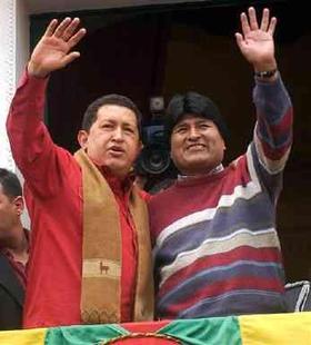 Evo Morales junto a Hugo Chávez