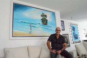 Rubén Cortés en su casa de la colonia Condesa en el DF, MÉXICO. (Foto de Leonardo Carbajal.) Rubén Cortés en su casa de la colonia Condesa en el DF, MÉXICO. (Foto de Leonardo Carbajal.)