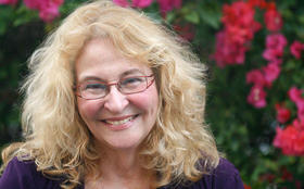 La documentalista, editora y escritora Marlene Moleon