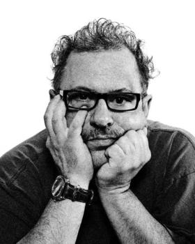 El poeta y ensayista Rolando Jorge. Foto de Delio Regueral