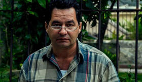 El escritor Ángel Santiesteban