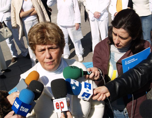 Blanca Reyes, representante en Europa de las Damas de Blanco, habla con la prensa española sobre el cuarto aniversario de la ola represiva
