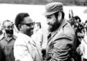 El primer presidente de la nación angolana, Antonio Agostinho Neto, y el «Comandante en Jefe» cubano Fidel Castro