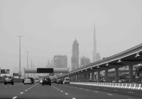 Dubai. A la derecha, la estructura más alta del mundo: la torre Burj Khalifa