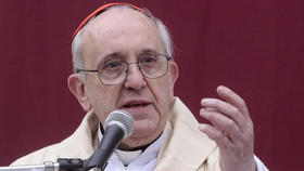 El cardenal Jorge Mario Bergoglio resultó elegido como nuevo Sumo Pontífice de la Iglesia Católica