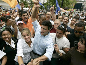 El líder opositor Leopoldo López en una protesta contra Chávez, el 6 de agosto en Caracas