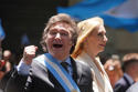 Javier Milei y su hermana, Karina, se dirigen a la Casa Rosada, durante la toma de posesión presidencial en Argentina