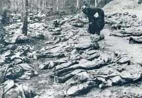 Cadáveres de la matanza en el bosque de Katyn