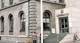 La institución financiera islandesa Landsbanki, también conocida como Landsbankinn, que significa literalmente “el banco nacional”