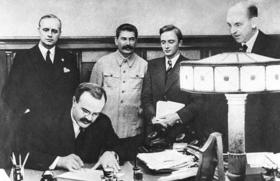 Tratado Molotov-Ribbentrop