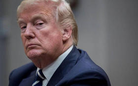 El presidente de Estados Unidos, Donald Trump, atiende un debate sobre la reforma penitenciaria, en la Casa Blanca, el 11 de enero de 2018
