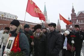 Comunistas rusos conmemoran el 87 aniversario de la muerte de Lenin en la Plaza Roja