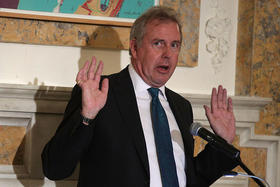 El embajador británico en EEUU, Kim Darroch