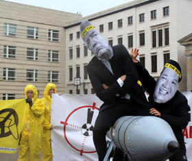 Manifestación en Alemania contra la proliferación nuclear, con reclamos para Donald Trump y Kim Jong-un, en septiembre de 2017