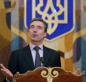 El secretario general de la OTAN, Anders Fogh Rasmussen, en una rueda de prensa el jueves 24 de febrero de 2011