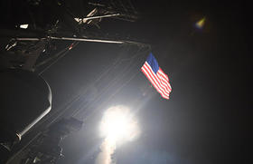 Estados Unidos lanza misiles tomahawk contra base sirIa