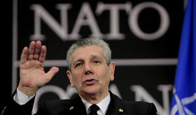El almirante Giampaolo Di Paola, presidente del Comité Militar de la OTAN