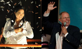 Los candidatos presidenciales Keiko Fujimori y Pablo Kuczynski saludan a sus respectivos seguidores en Lima