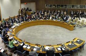 El Consejo de Seguridad de la ONU adoptó una resolución que autoriza a tomar “todas las medidas necesarias” para proteger a la población civil libia de los ataques de las tropas de Muamar el Gadafi, el 17 de marzo de 2011