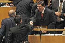 Delegados de diversos países felicitan al canciller cubano, Bruno Rodríguez