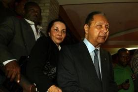 El ex presidente “Baby Doc” Duvalier a su llegada a su hotel de Puerto Príncipe