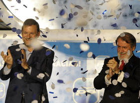 En España ganó el Partido Popular, con 23 diputados, frente a los 21 del PSOE. (AFP)